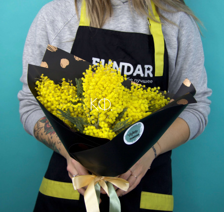 Букет из мимозы - фото