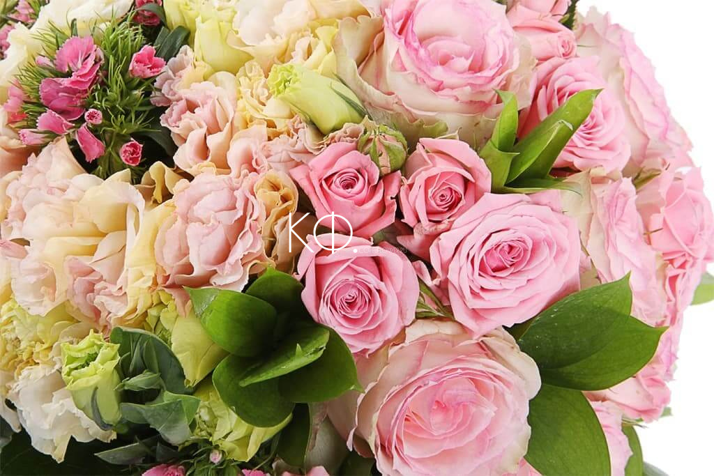 Цветы в шляпной коробке «Утренняя роса» - фото
